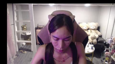 ELYSE A SIMPLE GIRL online show from May 2026 11:04:01 AM