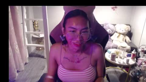 ELYSE A SIMPLE GIRL online show from July 2026 04:35:02 PM