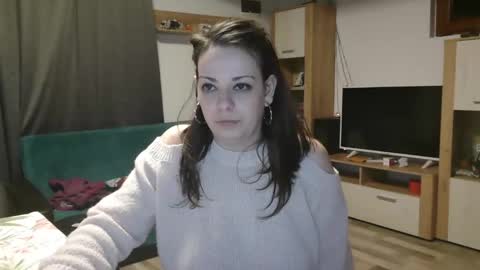 Monse online show from February 2025 05:18:02 PM