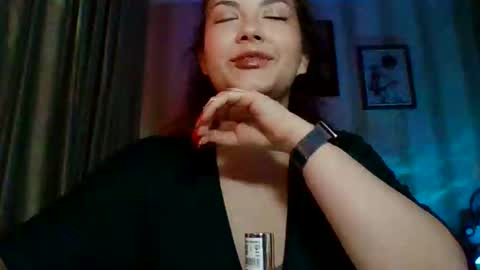moodiemira online show from May 2026 08:05:01 PM