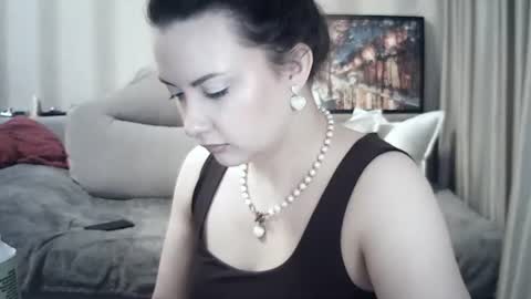 Snapshot of moodiemira chatting on June 2026 05:34:02 PM moodiemira online show from June 2026 05:34:02 PM
