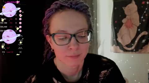 Roxy online show from October 2025 09:13:02 PM