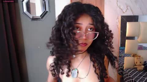 moon_and_fire_ online show from May 2026 02:42:01 AM