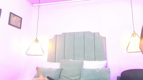 Moon online show from May 2026 11:46:01 PM