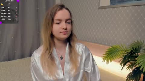 Snapshot of moon_puzzles chatting on November 2025 08:25:02 PM moon_puzzles online show from November 2025 08:25:02 PM