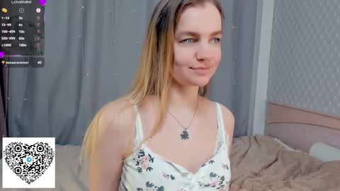 Snapshot of moon_puzzles chatting on December 2025 07:53:02 PM moon_puzzles online show from December 2025 07:53:02 PM