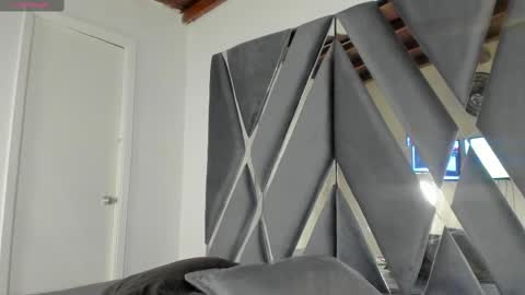 Luna  online show from February 2025 06:31:02 PM