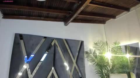 Luna  online show from September 2025 02:05:02 PM