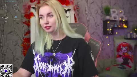 Emilia online show from October 2025 09:04:01 AM