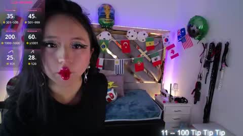 Snapshot of moon_water__ chatting on June 2026 10:34:01 AM Moon Water online show from June 2026 10:34:01 AM