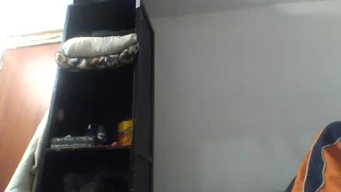 moonandzukko online show from July 2026 12:50:02 AM