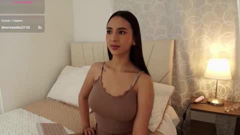 Snapshot of moonbrunettee chatting on February 2026 08:40:02 PM moonbrunettee online show from February 2026 08:40:02 PM