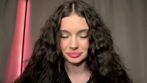 Snapshot of moonfaairy chatting on March 2026 07:53:01 PM moonfaairy online show from March 2026 07:53:01 PM