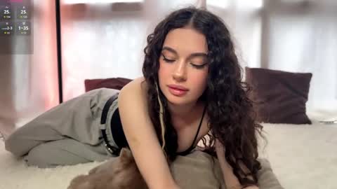 Snapshot of moonfaairy chatting on April 2026 05:27:01 AM moonfaairy online show from April 2026 05:27:01 AM