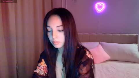 Snapshot of mooniejin chatting on November 2025 03:01:02 PM Mia online show from November 2025 03:01:02 PM