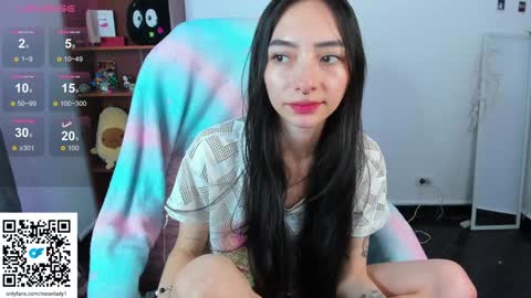 MOON  online show from January 2025 03:26:01 AM