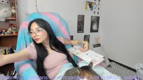 MOON  online show from January 2026 10:30:02 PM