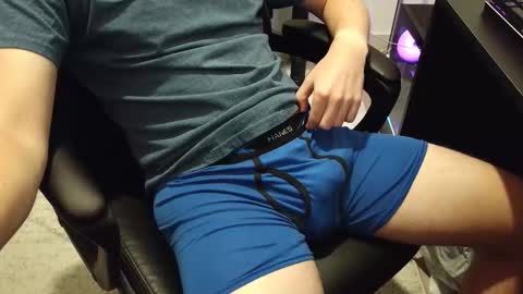 moonlighter7 online show from October 2025 01:35:01 AM