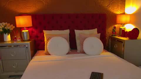 moonligt_iris online show from March 2026 06:08:02 AM