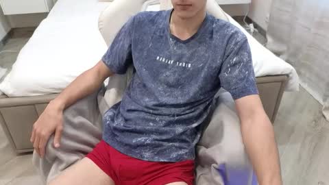 Snapshot of moonlinskinn chatting on November 2025 07:56:01 AM Stan online show from November 2025 07:56:01 AM