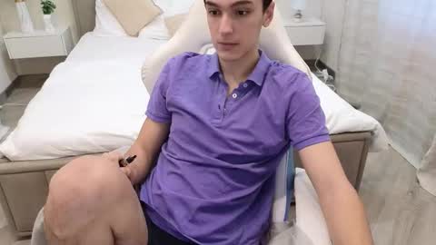 Snapshot of moonlinskinn chatting on December 2025 08:00:02 AM Stan online show from December 2025 08:00:02 AM