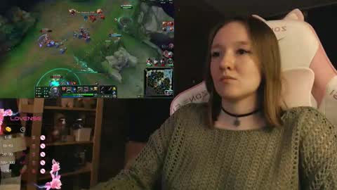 Katrin online show from November 2025 09:30:02 PM