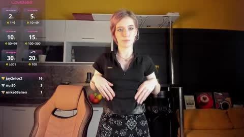 Asuna online show from September 2025 02:50:02 PM