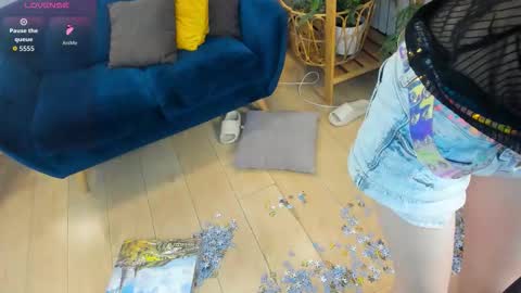 Asuna online show from September 2025 01:36:01 PM