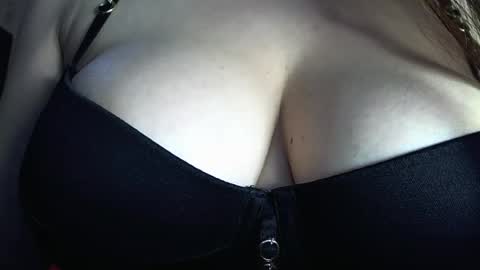 moonrose69 online show from July 2026 11:15:01 AM