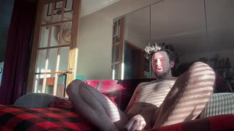 Snapshot of moony__ chatting on December 2024 03:25:02 PM Moon online show from December 2024 03:25:02 PM