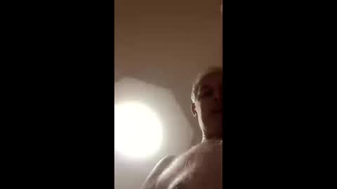 Snapshot of moos1 chatting on September 2025 04:50:01 AM moos1 online show from September 2025 04:50:01 AM