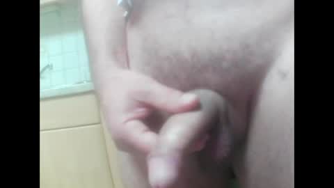 Snapshot of moos1 chatting on October 2025 01:40:01 AM moos1 online show from October 2025 01:40:01 AM