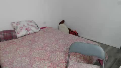 mora2414 online show from November 2025 08:02:01 AM