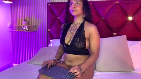 Morticia online show from February 2026 08:36:01 PM