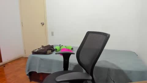 Snapshot of morenofort3 chatting on January 2025 11:24:01 PM Pipo online show from January 2025 11:24:01 PM