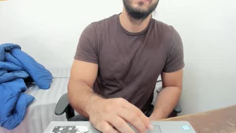 Snapshot of morenofort3 chatting on March 2026 04:35:01 PM Pipo online show from March 2026 04:35:01 PM