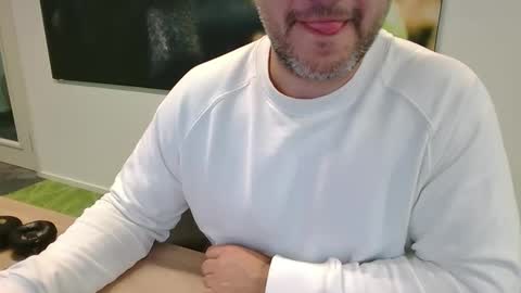 Snapshot of morepassion4u chatting on September 2025 01:55:02 PM morepassion4u online show from September 2025 01:55:02 PM