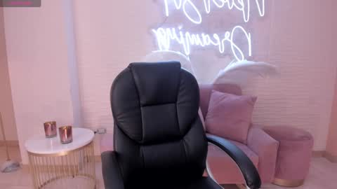 Morgan Hicks online show from January 2025 07:05:01 PM