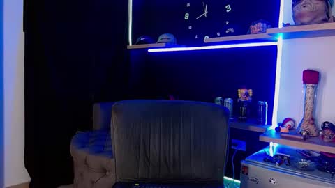 Snapshot of morgann_jones chatting on February 2025 05:41:01 AM morgan online show from February 2025 05:41:01 AM