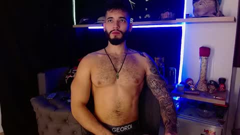 Snapshot of morgann_jones chatting on March 2025 09:25:02 PM morgan online show from March 2025 09:25:02 PM