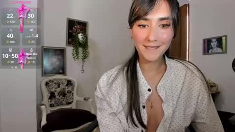 Moriah online show from October 2025 07:03:01 PM