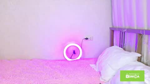 Snapshot of morninbunny_ chatting on February 2026 03:49:02 AM Emilia online show from February 2026 03:49:02 AM