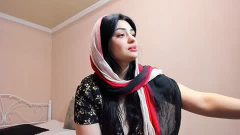 Medina online show from December 2024 06:42:02 PM