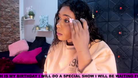 Snapshot of morochaa_fire chatting on December 2024 11:11:02 AM Morocha online show from December 2024 11:11:02 AM