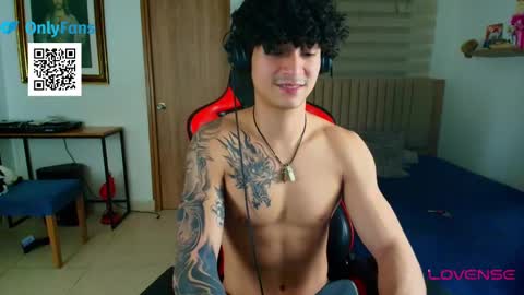 Snapshot of morthy_downey chatting on February 2025 04:10:02 AM Morthy online show from February 2025 04:10:02 AM