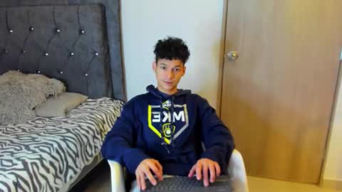 Snapshot of morthy_downey chatting on October 2025 01:11:01 PM Morthy online show from October 2025 01:11:01 PM