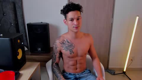 Snapshot of morthy_downey chatting on November 2025 01:27:02 AM Morthy online show from November 2025 01:27:02 AM