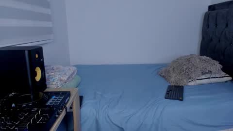 Snapshot of morthy_downey chatting on December 2025 01:24:02 AM Morthy online show from December 2025 01:24:02 AM