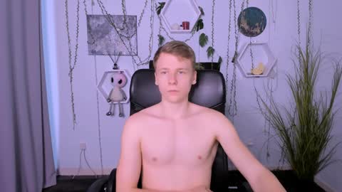 Snapshot of mory_arti chatting on December 2024 11:14:01 PM Welcome here online show from December 2024 11:14:01 PM