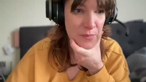 Mossy Mommy online show from May 2026 11:32:01 PM